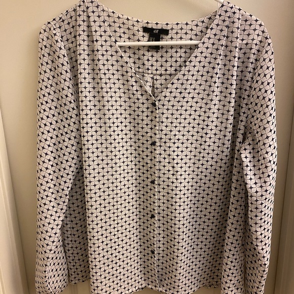 NWOT H&M button down shirt size 10 - Picture 2 of 4